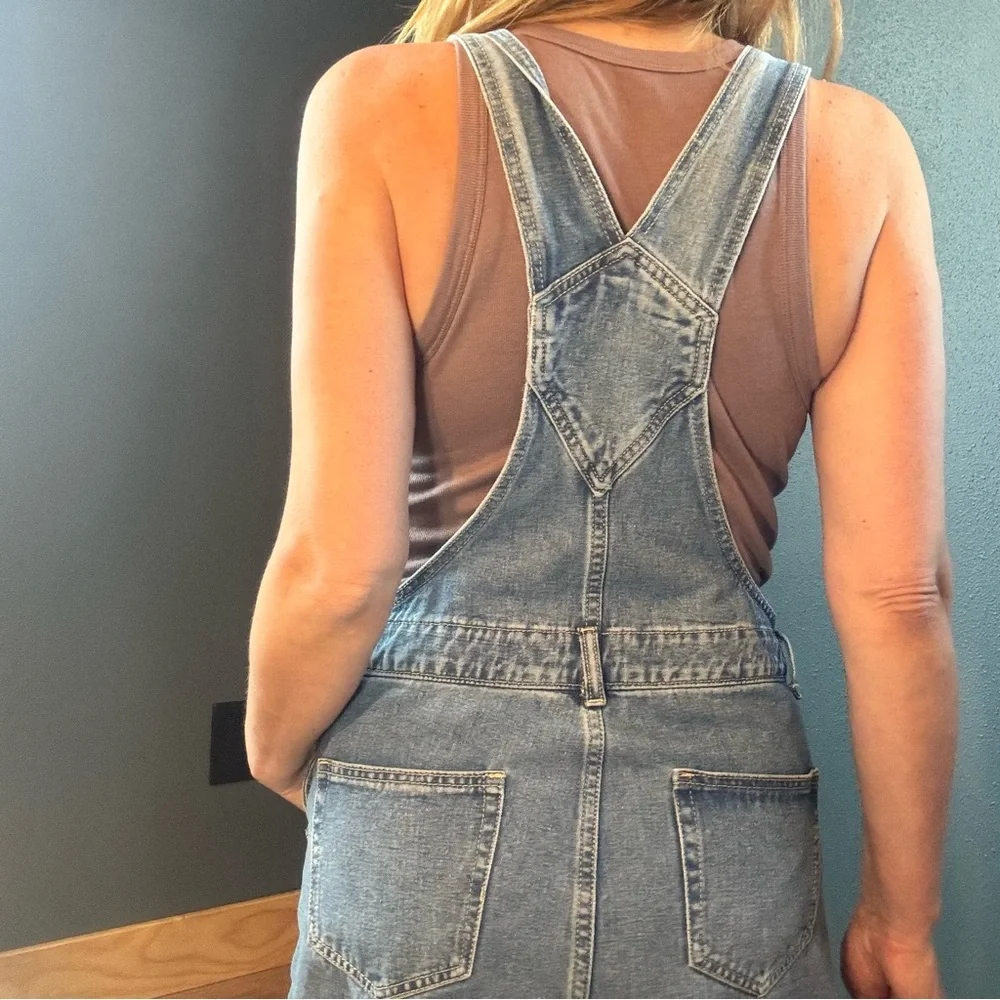 Denim Raw Hem Wide Cropped Overalls size Large - Picture 4 of 11